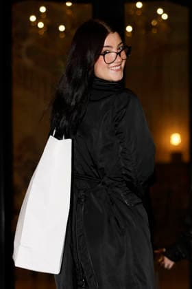 Charlie D’Amelio - Milan Fashion Week - Womenswear Fall Winter 2026 2027 MILAN, ITALY - FEBRUARY 25: Charlie D’Amelio is spotted outside her hotel during the Milan Fashion Week - Womenswear Fall Winter 2026 2027 on February 25, 2026 in Milan, Italy. Photo by Marco Piovanotto Abacapress.com  Copyright: xPiovanottoxMarco ABACAx