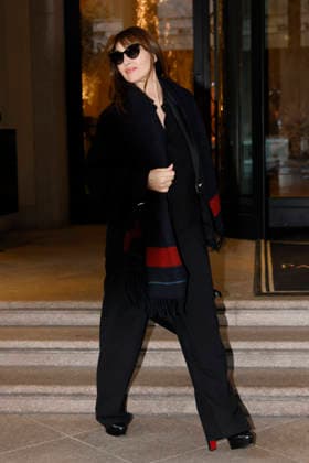 Monica Bellucci - Milan Fashion Week - Womenswear Fall Winter 2026 2027 MILAN, ITALY - FEBRUARY 25: Monica Bellucci is spotted outside her hotel during the Milan Fashion Week - Womenswear Fall Winter 2026 2027 on February 25, 2026 in Milan, Italy. Photo by Marco Piovanotto Abacapress.com  Copyright: xPiovanottoxMarco ABACAx