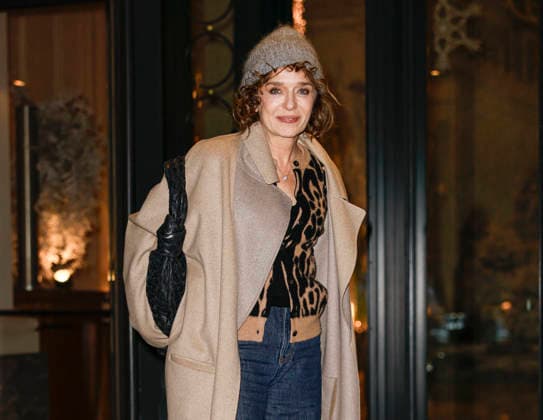 Valeria Golino - Milan Fashion Week - Womenswear Fall Winter 2026 2027 MILAN, ITALY - FEBRUARY 25: Valeria Golino is spotted outside her hotel during the Milan Fashion Week - Womenswear Fall Winter 2026 2027 on February 25, 2026 in Milan, Italy. Photo by Marco Piovanotto Abacapress.com  Copyright: xPiovanottoxMarco ABACAx