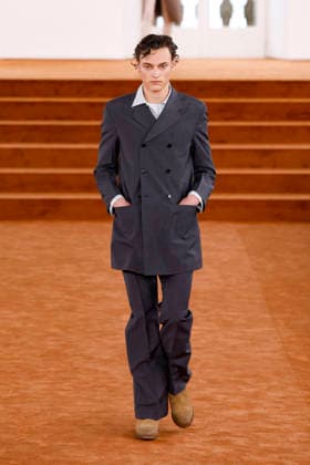 Jil Sander Fashion Show Ready to Wear Men Collection Fall Winter 2026 2027 at Milan Fashion Week MLFW , on February 25, 2026 Bestimage Runway Jil Sander Fashion Show Ready to Wear Men Collection Fall Winter 2026 2027 at Milan Fashion Week, on February 25, 2026 Milan Italy  Copyright: xAgencex xBestimagexAgencex xBestimagex