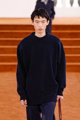 Jil Sander Fashion Show Ready to Wear Men Collection Fall Winter 2026 2027 at Milan Fashion Week MLFW , on February 25, 2026 Bestimage Runway Jil Sander Fashion Show Ready to Wear Men Collection Fall Winter 2026 2027 at Milan Fashion Week, on February 25, 2026 Milan Italy  Copyright: xAgencex xBestimagexAgencex xBestimagex