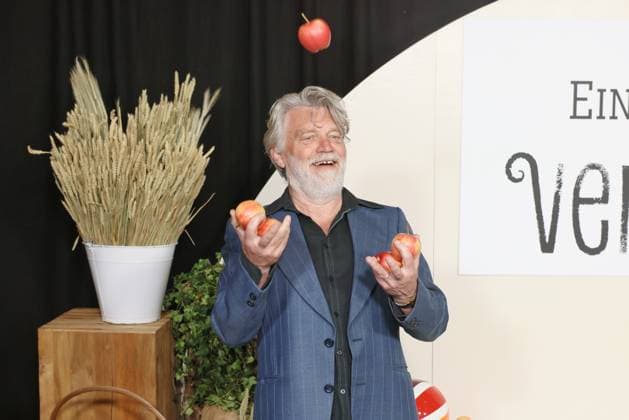 Premiere Ein Hof zum Verlieben Volker Meyer Drabisch Premiere of the new SAT 1 daily Ein Hof zum Verlieben at Zoo Palast Berlin Date 25 02 2026 Copyright: xEventpress Kratschx