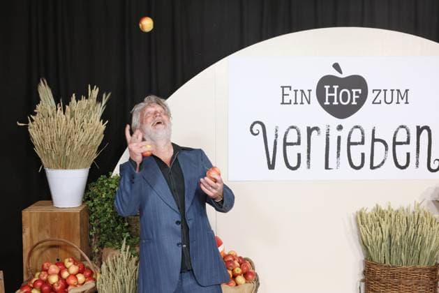 Premiere Ein Hof zum Verlieben Volker Meyer Drabisch Premiere of the new SAT 1 daily Ein Hof zum Verlieben at Zoo Palast Berlin Date 25 02 2026 Copyright: xEventpress Kratschx