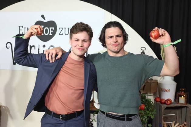 Premiere Ein Hof zum Verlieben Michael Ben Seidel, Nikolaus Lessky Premiere of the new SAT 1 daily Ein Hof zum Verlieben at Zoo Palast Berlin Date 25 02 2026 Copyright: xEventpress Kratschx