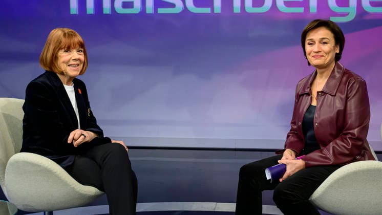 GER, Berlin, studio, guest on maischberger, political talk show, TV, format, with host Sandra Maischberger, Das Erste, from Adlershof at Studio 20, pictured from left Gisele Pelicot, French and Sandra Maischberger, pre recording, February 25, 2026, Copyright: HMBxMedia UwexKoch