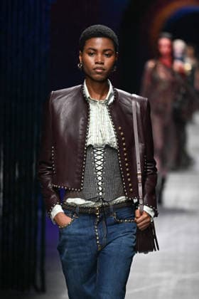 Milan, Milan Women s Fashion Week Fall Winter 2026 27 - Women s Fashion, Fall Winter 2026 27 - Etro fashion show - catwalk in the photo: model  Copyright: xSimonaxChiocciax xipa-agency.netx xFotosickix IPA_Agency_IPA72031833