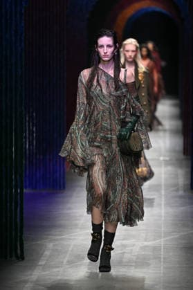 Milan, Milan Women s Fashion Week Fall Winter 2026 27 - Women s Fashion, Fall Winter 2026 27 - Etro fashion show - catwalk in the photo: model  Copyright: xSimonaxChiocciax xipa-agency.netx xFotosickix IPA_Agency_IPA72031834