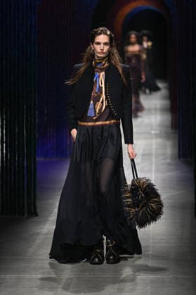 Milan, Milan Women s Fashion Week Fall Winter 2026 27 - Women s Fashion, Fall Winter 2026 27 - Etro fashion show - catwalk in the photo: model  Copyright: xSimonaxChiocciax xipa-agency.netx xFotosickix IPA_Agency_IPA72031900