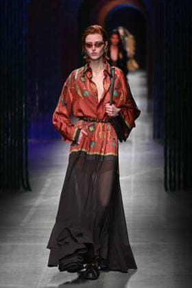 Milan, Milan Women s Fashion Week Fall Winter 2026 27 - Women s Fashion, Fall Winter 2026 27 - Etro fashion show - catwalk in the photo: model  Copyright: xSimonaxChiocciax xipa-agency.netx xFotosickix IPA_Agency_IPA72031909