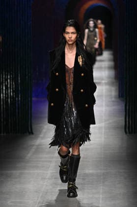 Milan, Milan Women s Fashion Week Fall Winter 2026 27 - Women s Fashion, Fall Winter 2026 27 - Etro fashion show - catwalk in the photo: model  Copyright: xSimonaxChiocciax xipa-agency.netx xFotosickix IPA_Agency_IPA72031910