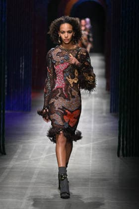 Milan, Milan Women s Fashion Week Fall Winter 2026 27 - Women s Fashion, Fall Winter 2026 27 - Etro fashion show - catwalk in the photo: model  Copyright: xSimonaxChiocciax xipa-agency.netx xFotosickix IPA_Agency_IPA72031917