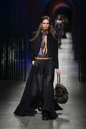 Milan, Milan Women s Fashion Week Fall Winter 2026 27 - Women s Fashion, Fall Winter 2026 27 - Etro fashion show - catwalk in the photo: model  Copyright: xSimonaxChiocciax xipa-agency.netx xFotosickix IPA_Agency_IPA72031901