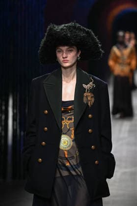 Entertainment Bilder des Tages #2 Milan, Milan Women s Fashion Week Fall Winter 2026 27 - Women s Fashion, Fall Winter 2026 27 - Etro fashion show - catwalk in the photo: model  Copyright: xSimonaxChiocciax xipa-agency.netx xFotosickix IPA_Agency_IPA72031906