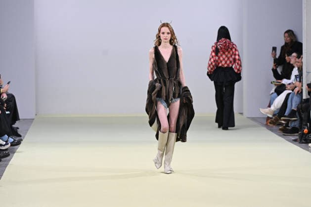 Milan, Milan Women s Fashion Week Fall Winter 2026 27 - Women s Fashion, Fall Winter 2026 27 - Vivetta fashion show - catwalk in the photo: model  Copyright: xSimonaxChiocciax xipa-agency.netx xFotosickix IPA_Agency_IPA72032720
