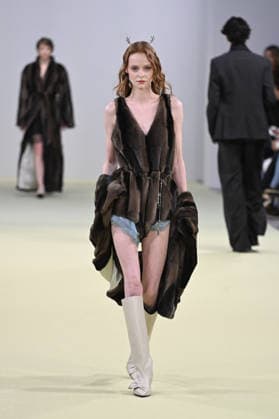 Milan, Milan Women s Fashion Week Fall Winter 2026 27 - Women s Fashion, Fall Winter 2026 27 - Vivetta fashion show - catwalk in the photo: model  Copyright: xSimonaxChiocciax xipa-agency.netx xFotosickix IPA_Agency_IPA72032722
