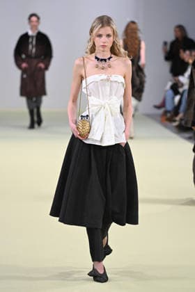 Milan, Milan Women s Fashion Week Fall Winter 2026 27 - Women s Fashion, Fall Winter 2026 27 - Vivetta fashion show - catwalk in the photo: model  Copyright: xSimonaxChiocciax xipa-agency.netx xFotosickix IPA_Agency_IPA72032733