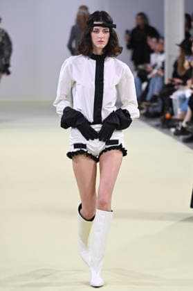 Milan, Milan Women s Fashion Week Fall Winter 2026 27 - Women s Fashion, Fall Winter 2026 27 - Vivetta fashion show - catwalk in the photo: model  Copyright: xSimonaxChiocciax xipa-agency.netx xFotosickix IPA_Agency_IPA72032744