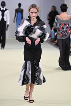 Milan, Milan Women s Fashion Week Fall Winter 2026 27 - Women s Fashion, Fall Winter 2026 27 - Vivetta fashion show - catwalk in the photo: model  Copyright: xSimonaxChiocciax xipa-agency.netx xFotosickix IPA_Agency_IPA72032799