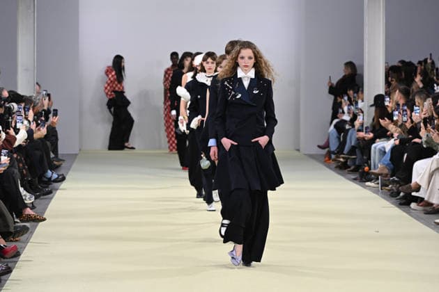 Milan, Milan Women s Fashion Week Fall Winter 2026 27 - Women s Fashion, Fall Winter 2026 27 - Vivetta fashion show - catwalk in the photo: model  Copyright: xSimonaxChiocciax xipa-agency.netx xFotosickix IPA_Agency_IPA72032844