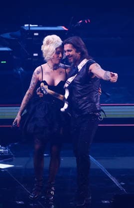 Vina del Mar, February 25, 2026 Juanes with Mon Laferte during her performance at the Festival la cancion de Vina del Mar Manuel Lema Aton Chile, Vina del Mar Chile Aton 1128537  Copyright: JonnathanxOyarzun