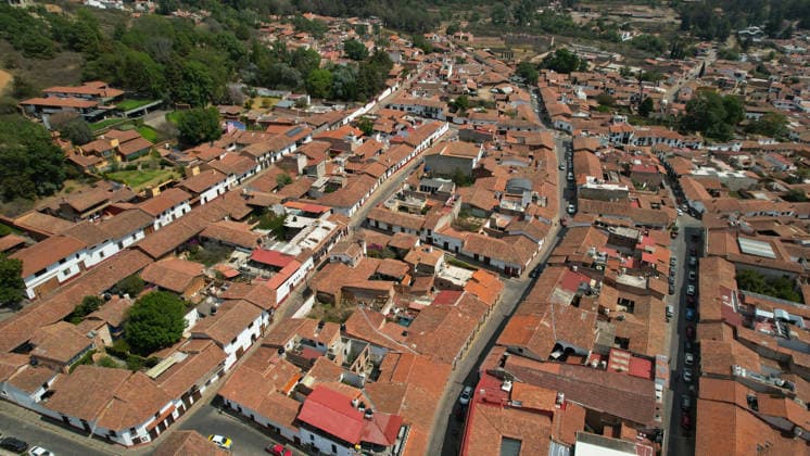 Life in Tapalpa after military operation that killed cartel leader El Mencho TAPALPA, MEXICO - FEBRUARY 25: An aerial view of downtown after a military operation that killed cartel leader Nemesio Oseguera, El Mencho , in Tapalpa, Mexico. on February 25, 2026. Stringer Anadolu Tapalpa Mexico. Editorial use only. Please get in touch for any other usage.  Copyright: x2026xAnadoluxStringerx
