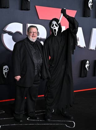 Entertainment Bilder des Tages #2 ˜Scream 7™ Global Premiere Roger Jackson arriving to the Scream 7? global premiere held at the Paramount Theatre on February 25, 2026 in Los Angeles, Ca. Los Angeles Paramount Theatre California USA Copyright: xLisaxOConnor xAFF-USA.COMx