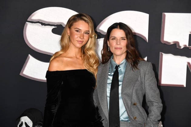 LOS ANGELES, CA - FEBRUARY 25: Isabel May and Neve Campbell at the global premiere of Scream 7 at The Paramount Theater in Los Angeles, California on February 25, 2026. Copyright: xJeffreyxMayerx