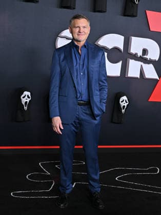 ˜Scream 7™ Global Premiere Kevin Williamson arriving to the Scream 7 global premiere held at the Paramount Theatre on February 25, 2026 in Los Angeles, Ca. Los Angeles Paramount Theatre California USA Copyright: xLISAxOConnor xAFF-USA.COMx