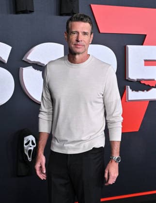 ˜Scream 7™ Global Premiere Scott Foley arriving to the Scream 7 global premiere held at the Paramount Theatre on February 25, 2026 in Los Angeles, Ca. Los Angeles Paramount Theatre California USA Copyright: xLISAxOConnor xAFF-USA.COMx