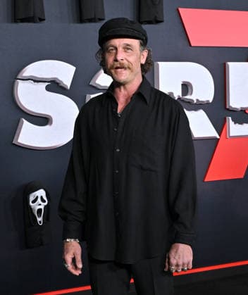 ˜Scream 7™ Global Premiere Ethan Embry arriving to the Scream 7 global premiere held at the Paramount Theatre on February 25, 2026 in Los Angeles, Ca. Los Angeles Paramount Theatre California USA Copyright: xLISAxOConnor xAFF-USA.COMx