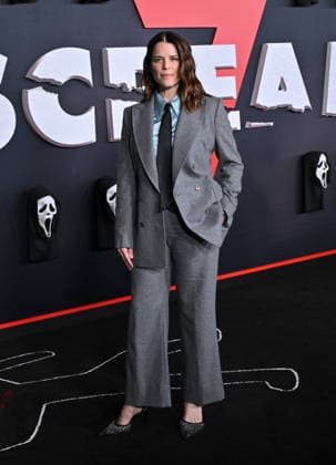 ˜Scream 7™ Global Premiere Nev Campbell arriving to the Scream 7 global premiere held at the Paramount Theatre on February 25, 2026 in Los Angeles, Ca. Los Angeles Paramount Theatre California USA Copyright: xLISAxOConnor xAFF-USA.COMx