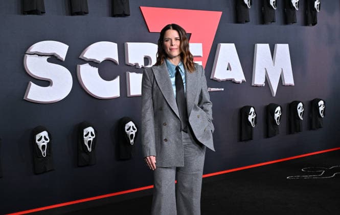 ˜Scream 7™ Global Premiere Nev Campbell arriving to the Scream 7 global premiere held at the Paramount Theatre on February 25, 2026 in Los Angeles, Ca. Los Angeles Paramount Theatre California USA Copyright: xLISAxOConnor xAFF-USA.COMx