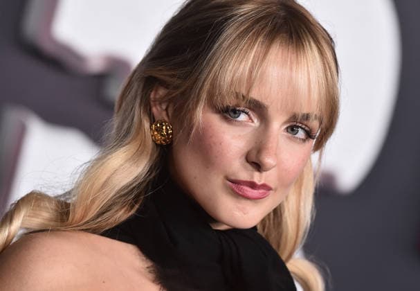 ˜Scream 7™ Global Premiere Mckenna Grace arriving to the Scream 7 global premiere held at the Paramount Theatre on February 25, 2026 in Los Angeles, Ca. Los Angeles Paramount Theatre California USA Copyright: xLISAxOConnor xAFF-USA.COMx