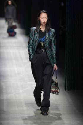Mailand Fashion Week, Etro Modenschau #2 Milano Fashion Week - Women F W 26-27 Etro Fashion Show Catwalk Milan, Italy Milano Fashion Week - Women F W 26-27 Etro Fashion Show Catwalk Milan, Italy 25th February 2026 SGPItalia id 134530_002 * Not Exclusive  Copyright: xMarcoxErbax