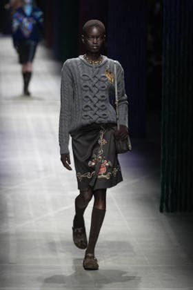 Mailand Fashion Week, Etro Modenschau #2 Milano Fashion Week - Women F W 26-27 Etro Fashion Show Catwalk Milan, Italy Milano Fashion Week - Women F W 26-27 Etro Fashion Show Catwalk Milan, Italy 25th February 2026 SGPItalia id 134530_002 * Not Exclusive  Copyright: xMarcoxErbax