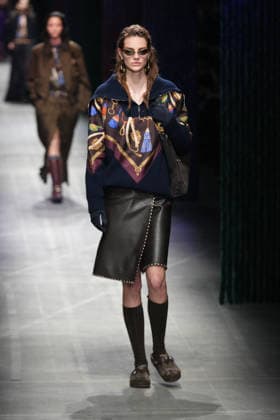 Mailand Fashion Week, Etro Modenschau #2 Milano Fashion Week - Women F W 26-27 Etro Fashion Show Catwalk Milan, Italy Milano Fashion Week - Women F W 26-27 Etro Fashion Show Catwalk Milan, Italy 25th February 2026 SGPItalia id 134530_002 * Not Exclusive  Copyright: xMarcoxErbax
