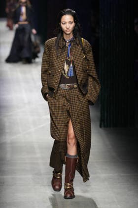 Mailand Fashion Week, Etro Modenschau #2 Milano Fashion Week - Women F W 26-27 Etro Fashion Show Catwalk Milan, Italy Milano Fashion Week - Women F W 26-27 Etro Fashion Show Catwalk Milan, Italy 25th February 2026 SGPItalia id 134530_002 * Not Exclusive  Copyright: xMarcoxErbax