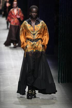 Mailand Fashion Week, Etro Modenschau #2 Milano Fashion Week - Women F W 26-27 Etro Fashion Show Catwalk Milan, Italy Milano Fashion Week - Women F W 26-27 Etro Fashion Show Catwalk Milan, Italy 25th February 2026 SGPItalia id 134530_002 * Not Exclusive  Copyright: xMarcoxErbax