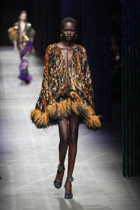 Entertainment Bilder des Tages #2 Mailand Fashion Week, Etro Modenschau #2 Milano Fashion Week - Women F W 26-27 Etro Fashion Show Catwalk Milan, Italy Milano Fashion Week - Women F W 26-27 Etro Fashion Show Catwalk Milan, Italy 25th February 2026 SGPItalia id 134530_002 * Not Exclusive  Copyright: xMarcoxErbax