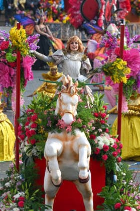 News Themen der Woche KW09 News Bilder des Tages #2 Batailles de Fleurs February 11 to March 01, 2026 Carnaval de Nice 2026 Vive la Reine , à Nice 453454 2026 02 25 Nice France  Copyright: xL.Urmanx xStarfacex STAR_453454_025