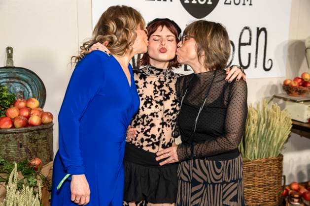 abb Diana Staehly, Carlotta Truman and Gitta Schweighoefer at the premiere of the new SAT 1 daily TV series Ein Hof zum Verlieben at the cinema Zoopalast on Wednesday 25 02 2026 in Berlin Berlin Germany