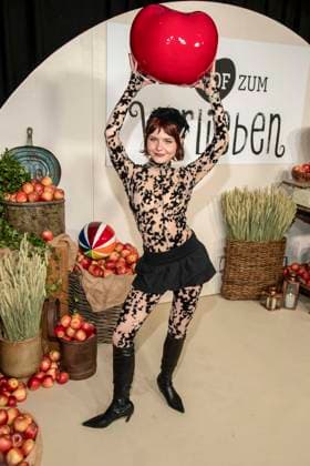 abb Carlotta Truman at the premiere of the new SAT 1 daily TV series Ein Hof zum Verlieben at the cinema Zoopalast on Wednesday 25 02 2026 in Berlin Berlin Germany