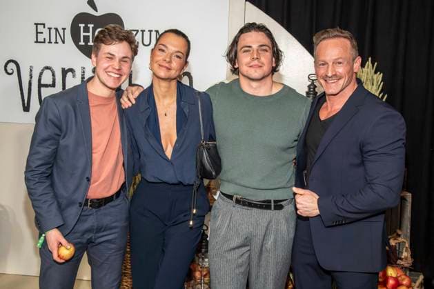 abb Michel Ben Seidel, Susan Hoecke, Nikolaus Lessky and Markus Ertelt at the premiere of the new SAT 1 daily TV series Ein Hof zum Verlieben at the cinema Zoopalast on Wednesday 25 02 2026 in Berlin Berlin Germany