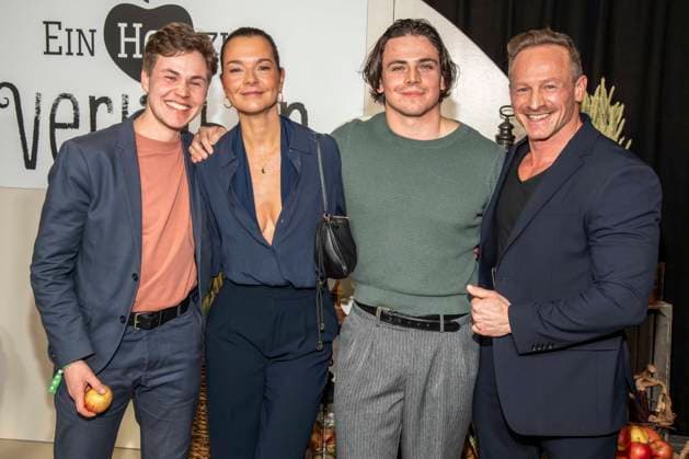 abb Michel Ben Seidel, Susan Hoecke, Nikolaus Lessky and Markus Ertelt at the premiere of the new SAT 1 daily TV series Ein Hof zum Verlieben at the cinema Zoopalast on Wednesday 25 02 2026 in Berlin Berlin Germany