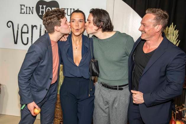 abb Michel Ben Seidel, Susan Hoecke, Nikolaus Lessky and Markus Ertelt at the premiere of the new SAT 1 daily TV series Ein Hof zum Verlieben at the cinema Zoopalast on Wednesday 25 02 2026 in Berlin Berlin Germany