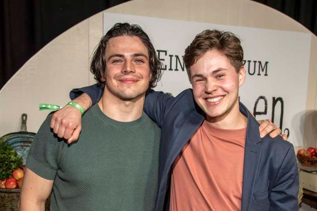 abb Nikolaus Lessky and Michel Ben Seidel at the premiere of the new SAT 1 daily TV series Ein Hof zum Verlieben at the cinema Zoopalast on Wednesday 25 02 2026 in Berlin Berlin Germany