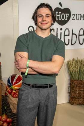 abb Nikolaus Lessky at the premiere of the new SAT 1 daily TV series Ein Hof zum Verlieben at the cinema Zoopalast on Wednesday 25 02 2026 in Berlin Berlin Germany
