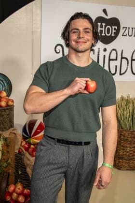 abb Nikolaus Lessky at the premiere of the new SAT 1 daily TV series Ein Hof zum Verlieben at the cinema Zoopalast on Wednesday 25 02 2026 in Berlin Berlin Germany