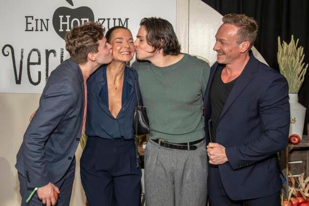 abb Michel Ben Seidel, Susan Hoecke, Nikolaus Lessky and Markus Ertelt at the premiere of the new SAT 1 daily TV series Ein Hof zum Verlieben at the cinema Zoopalast on Wednesday 25 02 2026 in Berlin Berlin Germany