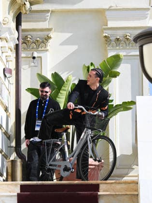 Sanremo, 76th Italian Song Festival -- Day 3 - Samurai Jay and his bike show outside his hotel  Copyright: xManuelexMangiarottix xipa-agency.netx xPoolxSanremox02x IPA_Agency_IPA72046737